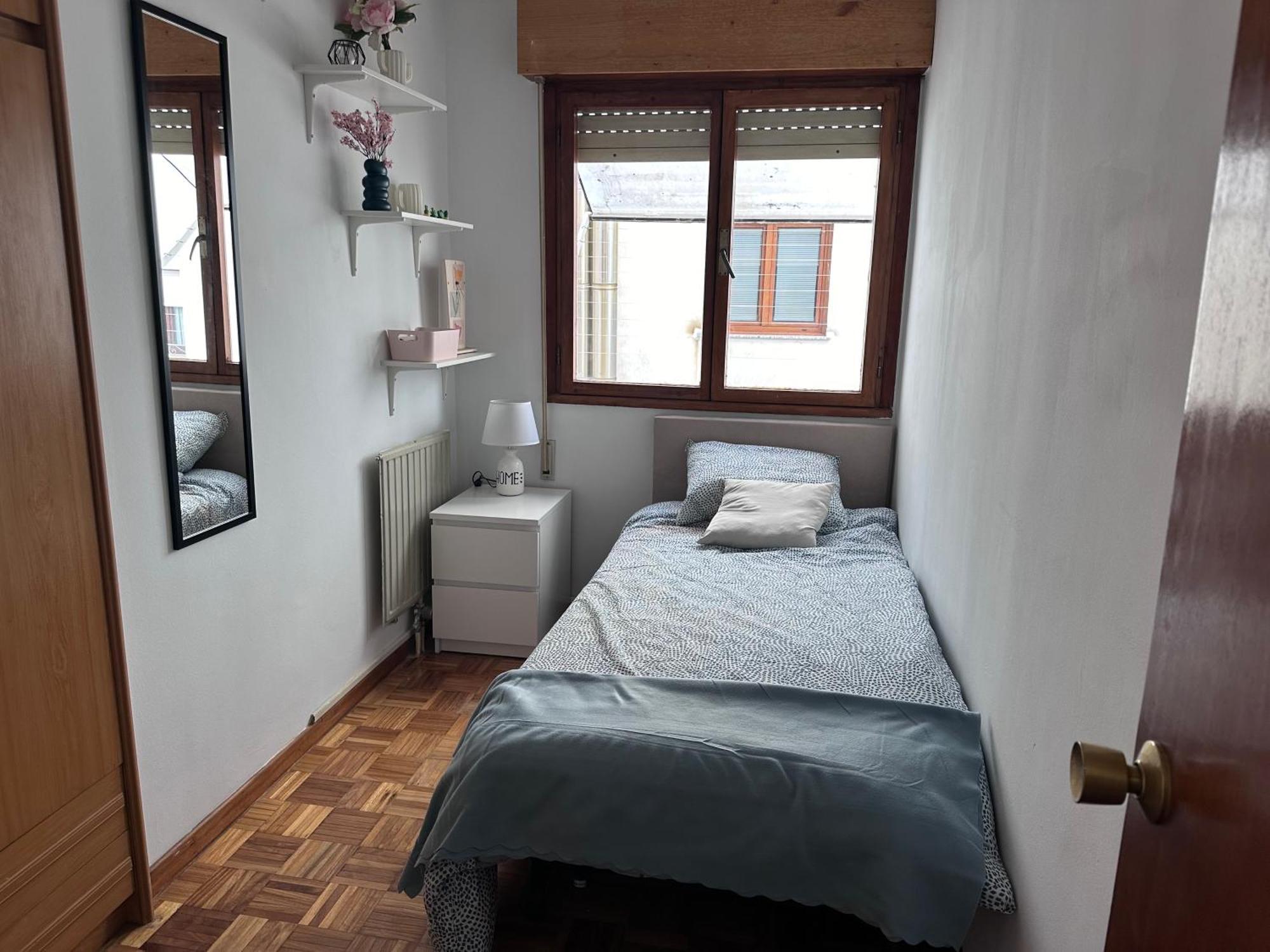 Acogedor Apartamento Con Vistas A La Catedral Y Parking Oviedo Exterior photo