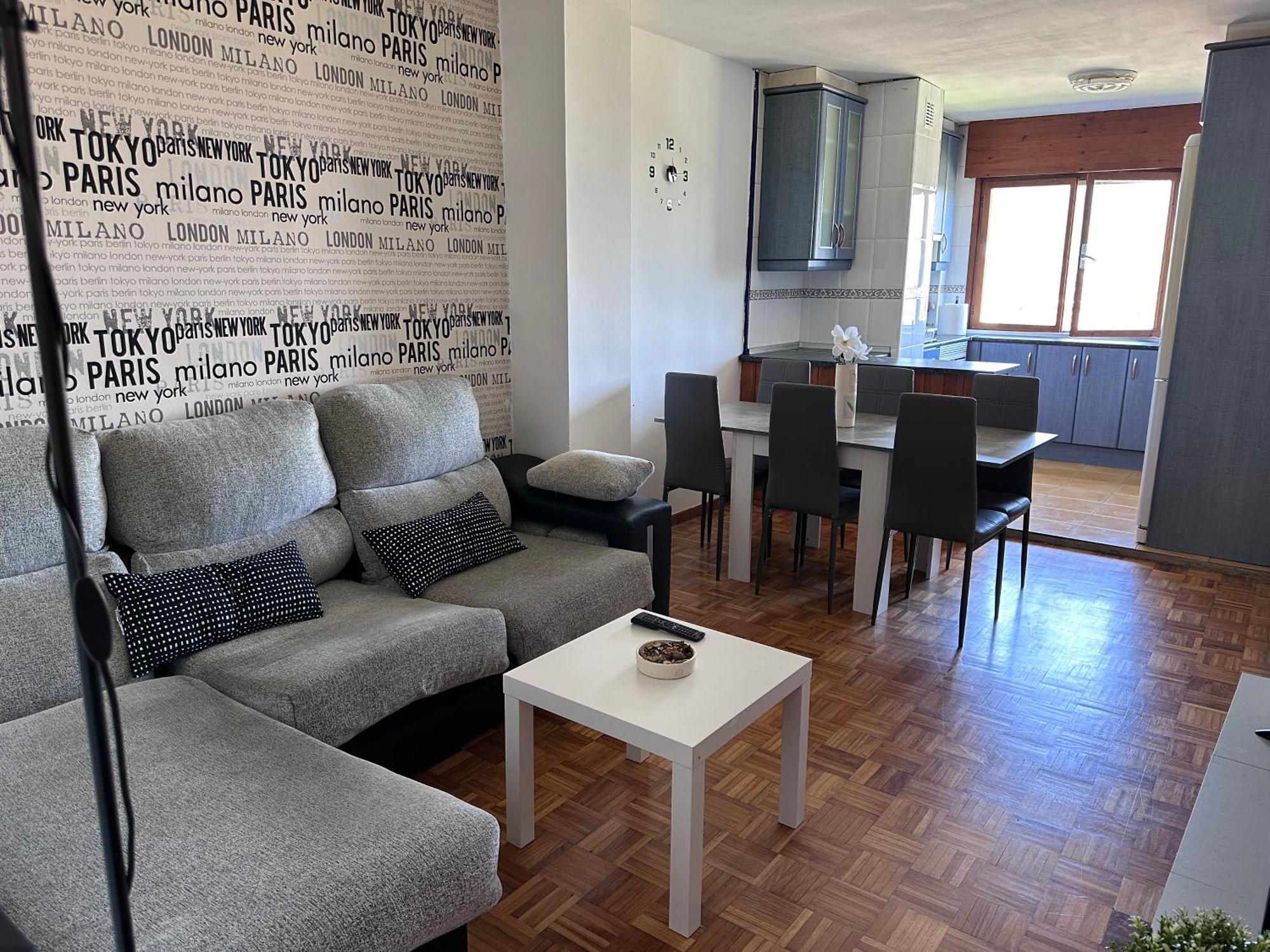 Acogedor Apartamento Con Vistas A La Catedral Y Parking Oviedo Exterior photo